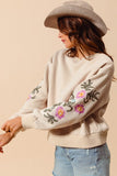 Floral Embroidered Pullover (Oatmeal)